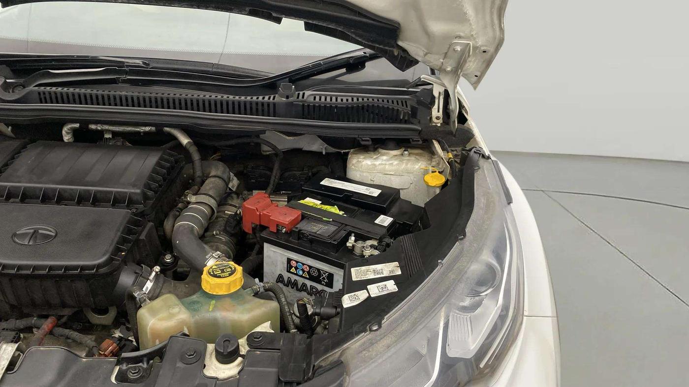 2023 Tata NEXON XZA PLUS LUXURY SUNROOF DIESEL, Diesel, Automatic, 25,664 km, Engine View - Left