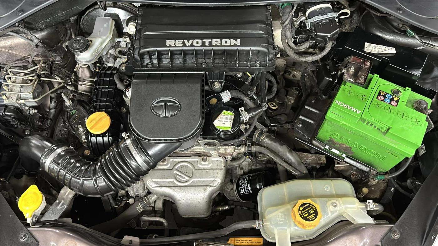 2016 Tata Tiago XZ PETROL, Petrol, Manual, 41,485 km, Engine View