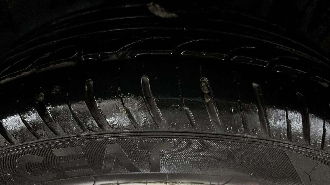 2016 Tata Tiago XZ PETROL, Petrol, Manual, 41,485 km, Left Rear Tyre Tread
