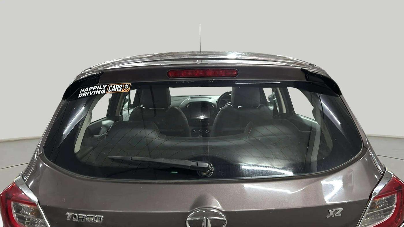 2016 Tata Tiago XZ PETROL, Petrol, Manual, 41,485 km, Rear Windshield