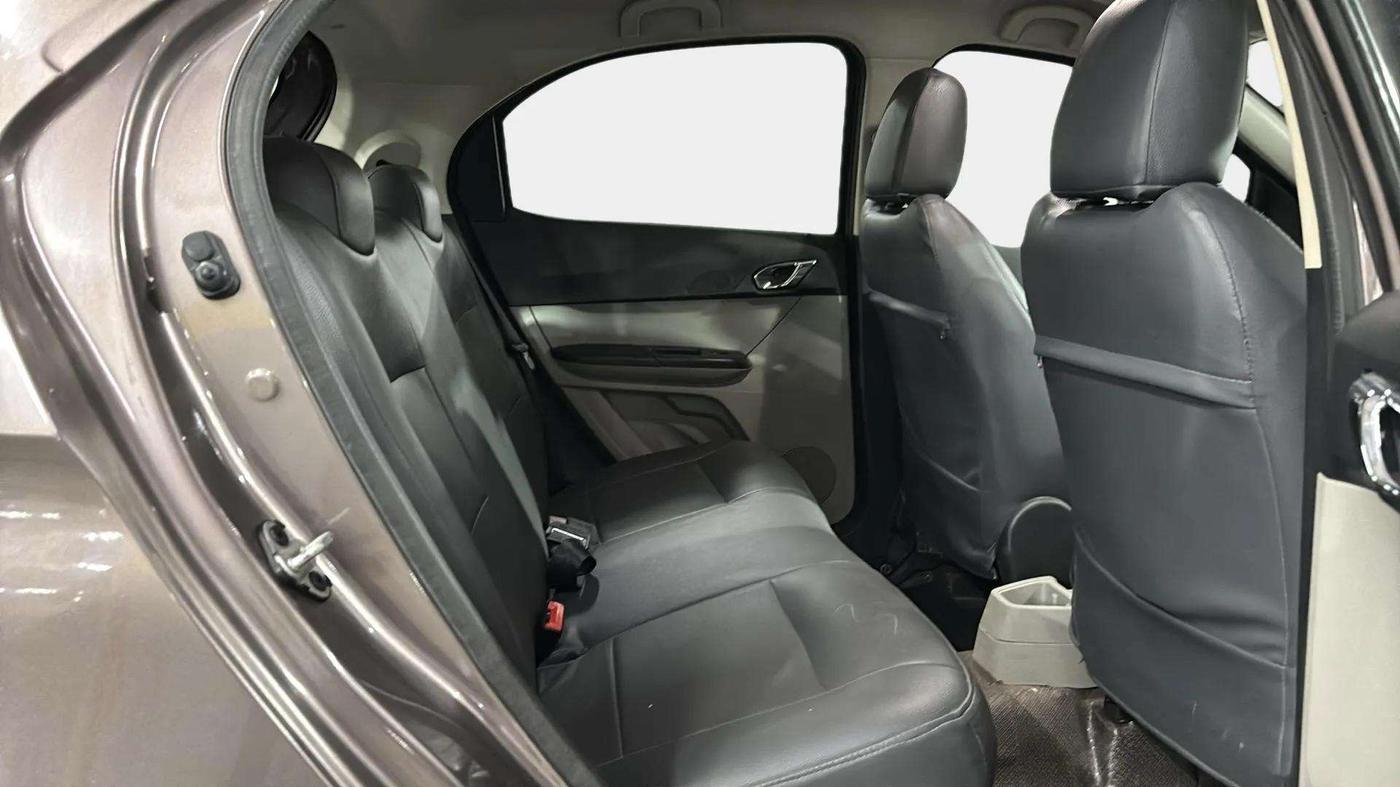 2016 Tata Tiago XZ PETROL, Petrol, Manual, 41,485 km, Right Side Rear Door Cabin