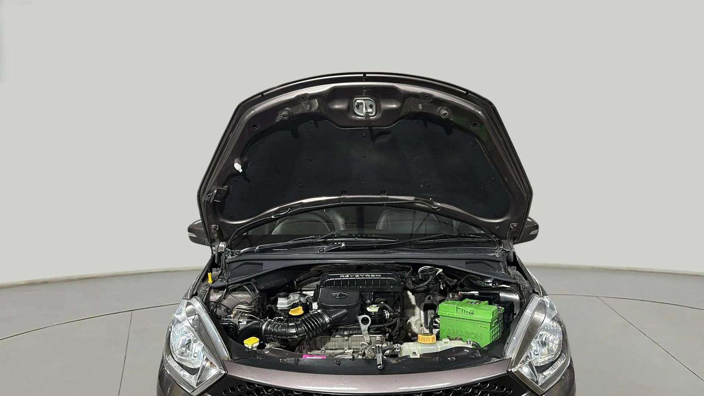 2016 Tata Tiago XZ PETROL, Petrol, Manual, 41,485 km, Open Bonet