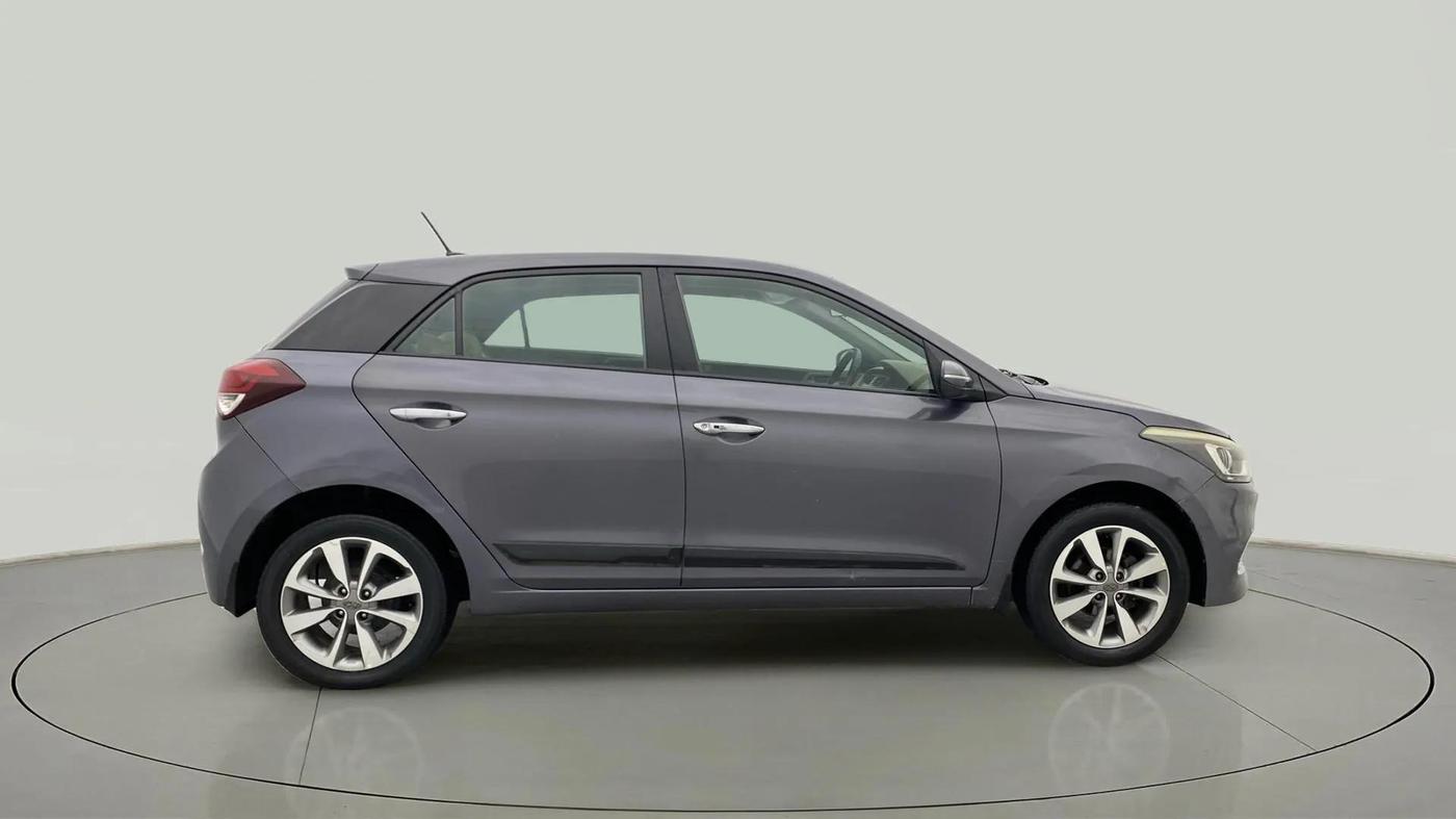 2017 Hyundai Elite i20 ASTA 1.2 (O), Petrol, Manual, 66,346 km, Right Side View