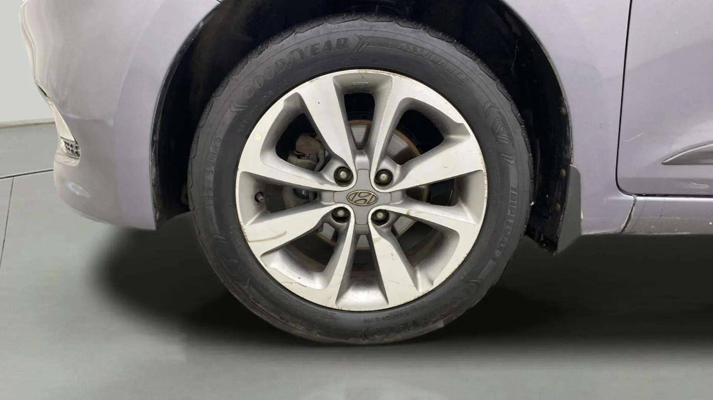 2017 Hyundai Elite i20 ASTA 1.2 (O), Petrol, Manual, 66,346 km, Left Front Wheel