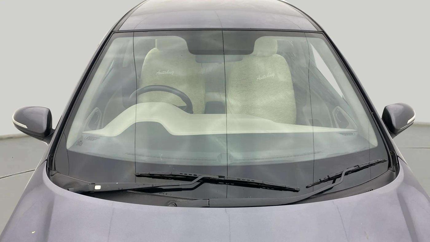 2017 Hyundai Elite i20 ASTA 1.2 (O), Petrol, Manual, 66,346 km, Front Windshield