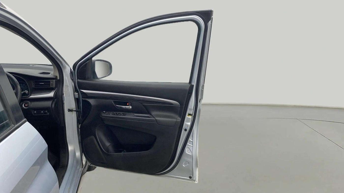 2022 Maruti XL6 ZETA MT, Petrol, Manual, 84,429 km, RHS Front Door