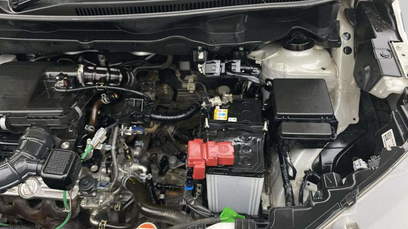 2022 Maruti XL6 ZETA MT, Petrol, Manual, 84,429 km, Engine View - Left