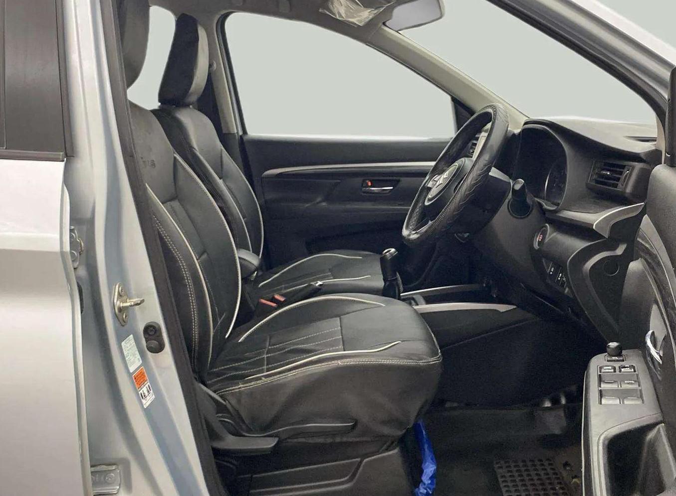 2022 Maruti XL6 ZETA MT, Petrol, Manual, 84,429 km, Right Side Front Door Cabin