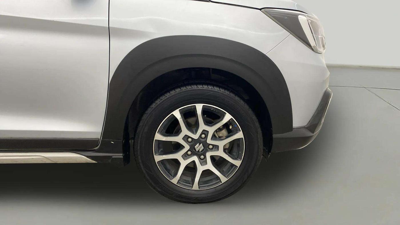 2022 Maruti XL6 ZETA MT, Petrol, Manual, 84,429 km, Right Front Wheel