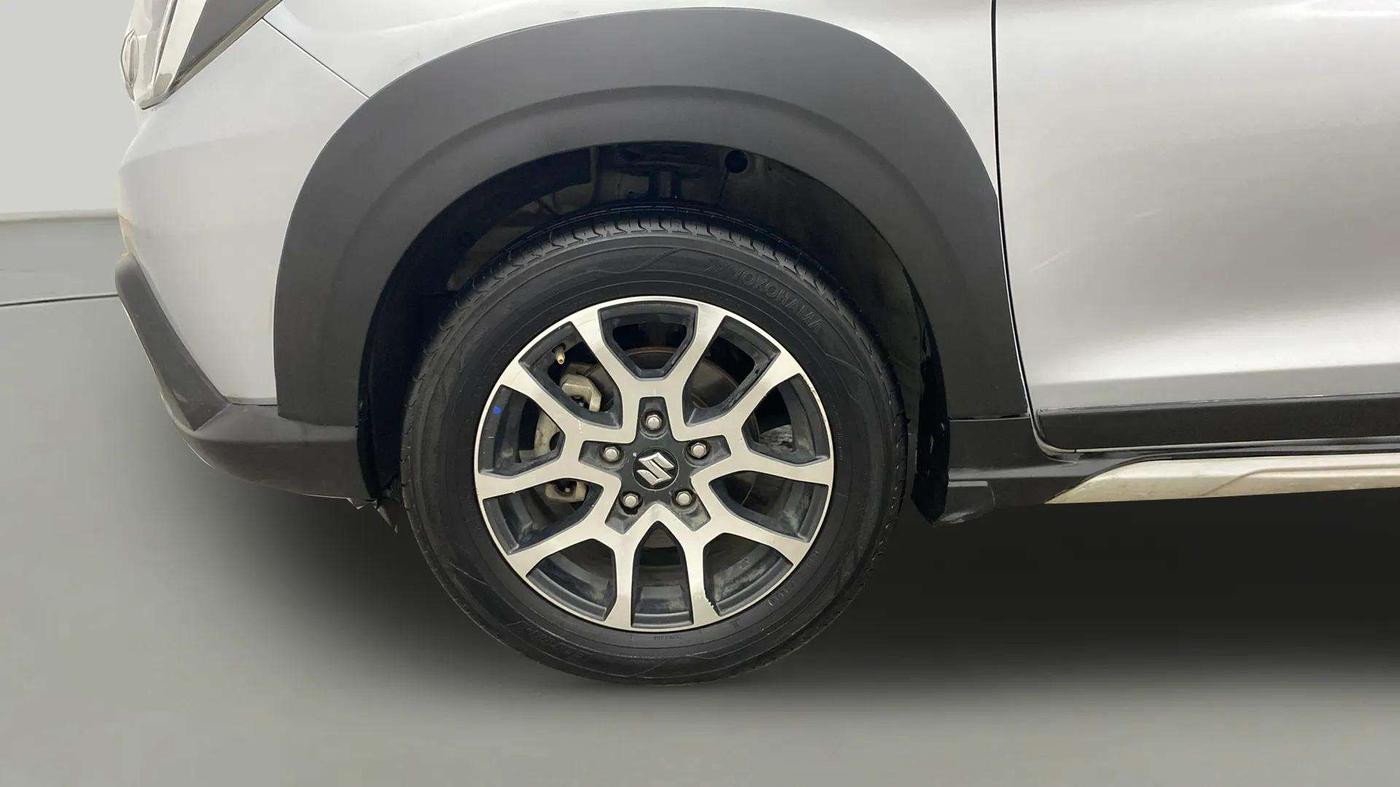 2022 Maruti XL6 ZETA MT, Petrol, Manual, 84,429 km, Left Front Wheel
