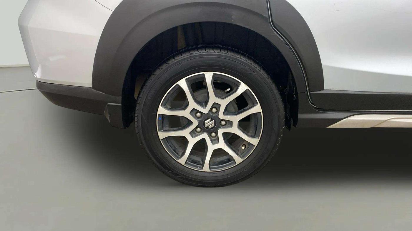2022 Maruti XL6 ZETA MT, Petrol, Manual, 84,429 km, Right Rear Wheel