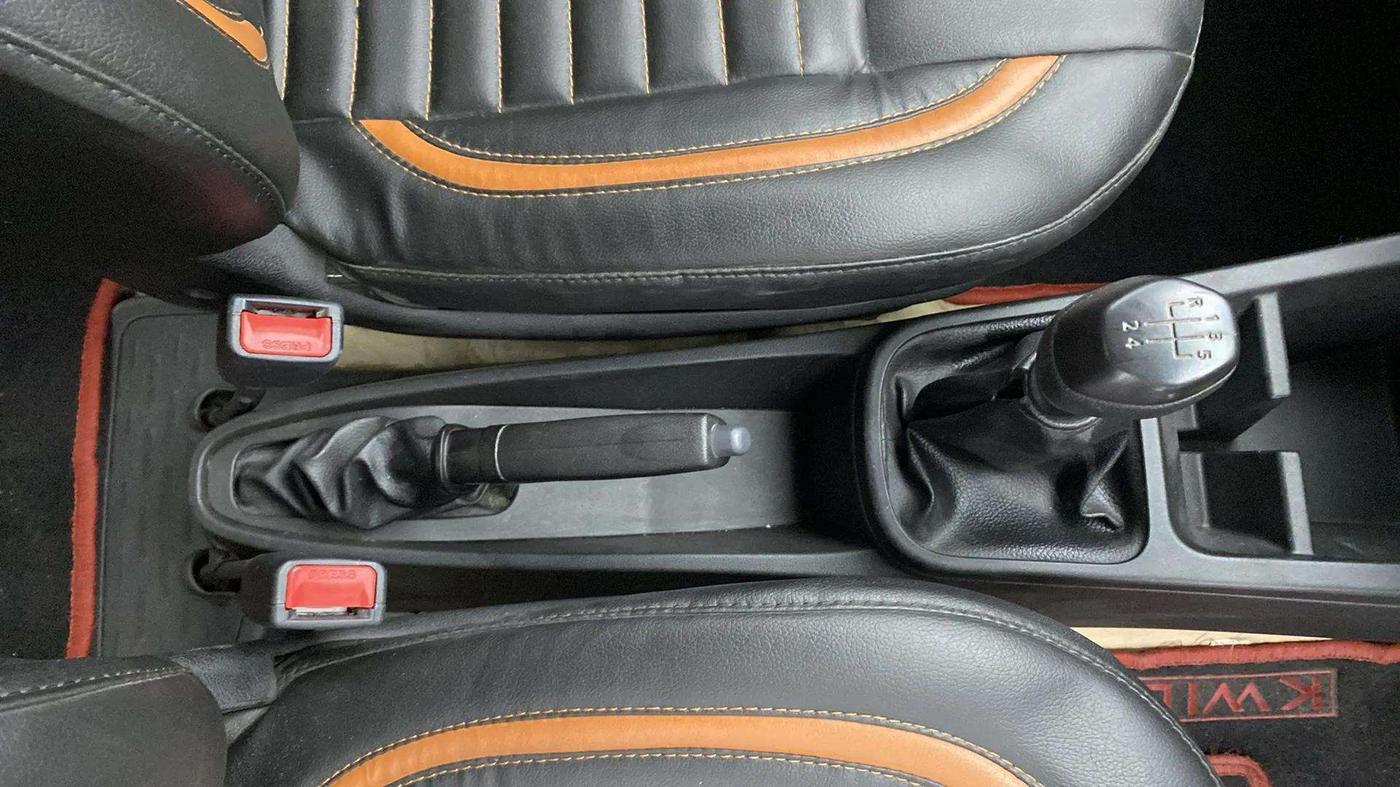 2020 Renault Kwid RXL, Petrol, Manual, 19,471 km, Gear Lever