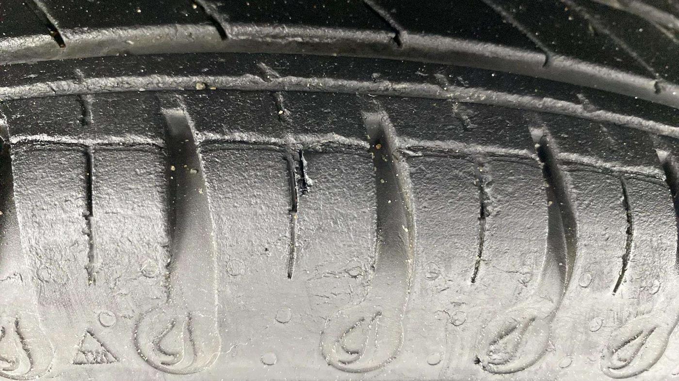 2020 Renault Kwid RXL, Petrol, Manual, 19,471 km, Left Front Tyre Tread