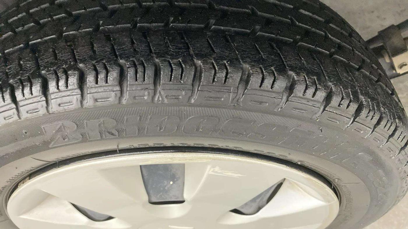 2015 Maruti Alto K10 VXI AMT, Petrol, Automatic, 34,916 km, Right Rear Tyre Tread