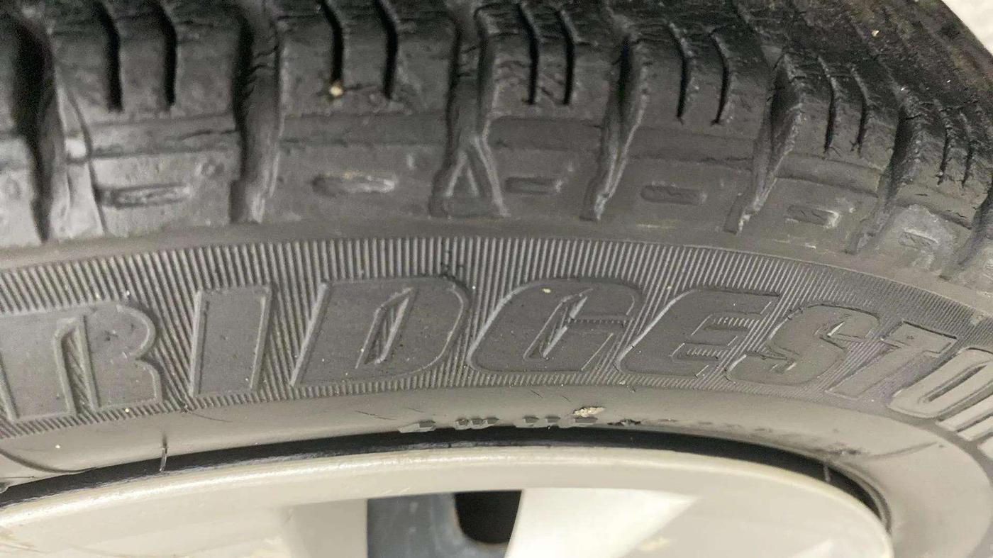 2015 Maruti Alto K10 VXI AMT, Petrol, Automatic, 34,916 km, Left Rear Tyre Tread