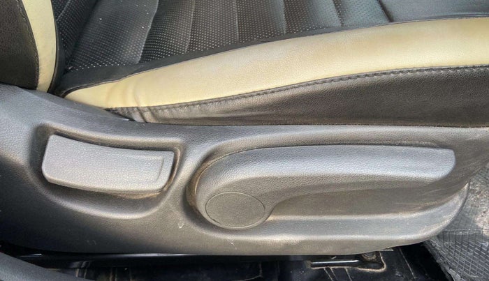 2019 Hyundai Verna 1.6 VTVT SX, Petrol, Manual, 56,230 km, Driver Side Adjustment Panel