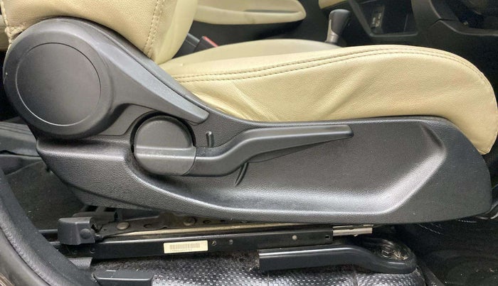 2020 Honda City 1.5L I-VTEC V CVT 5TH GEN, Petrol, Automatic, 75,183 km, Driver Side Adjustment Panel
