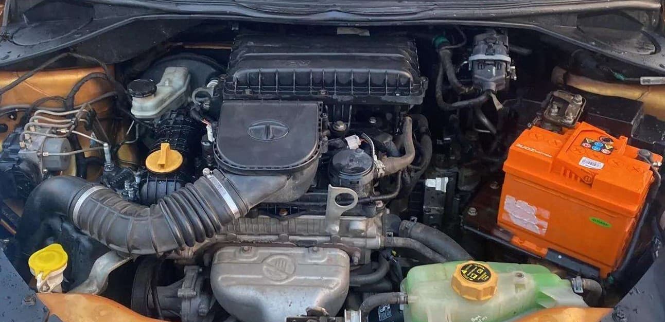 2018 Tata Tiago XZA PETROL, Petrol, Automatic, 77,744 km, Open Bonet