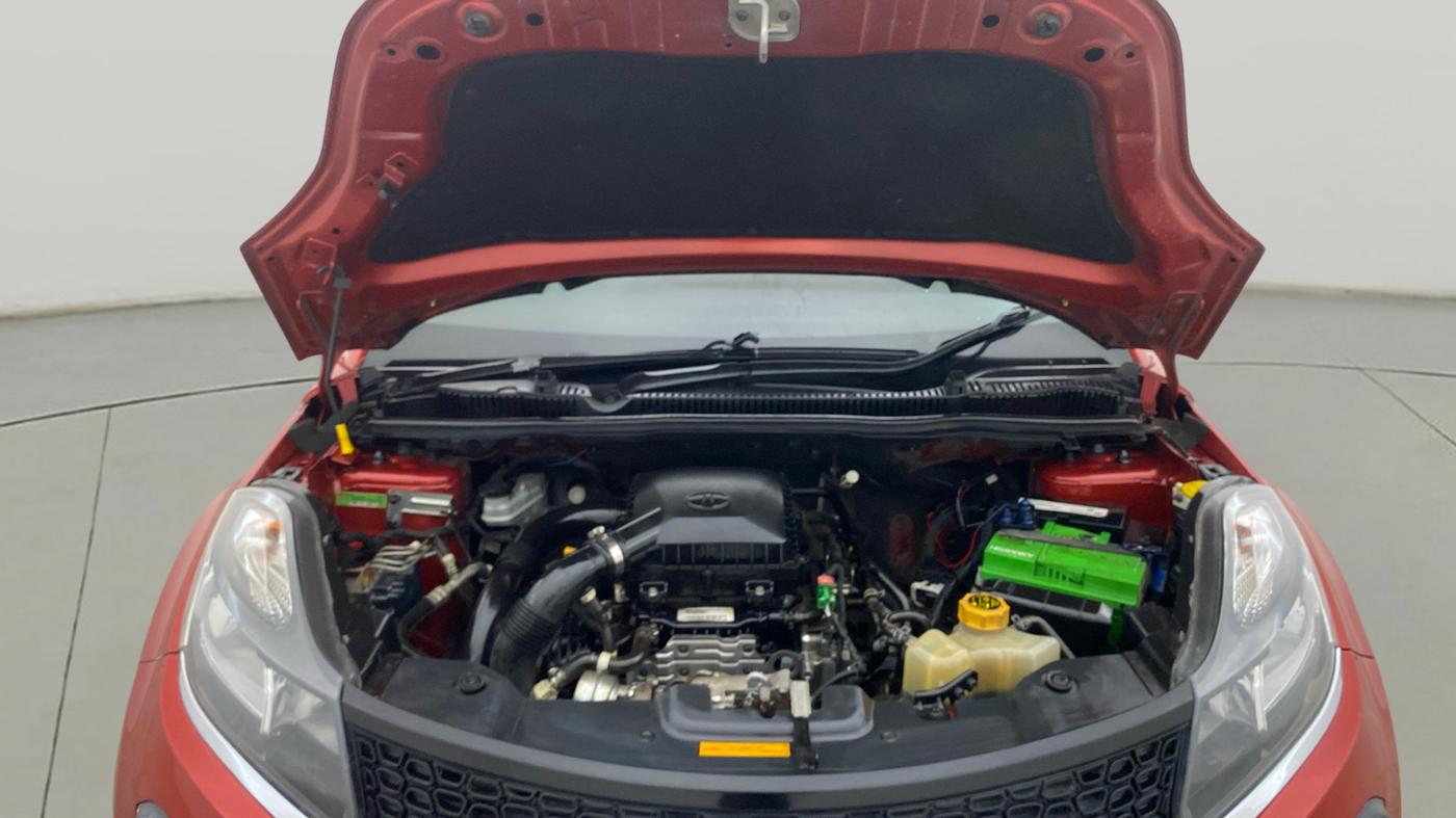 2018 Tata NEXON XM PETROL, Petrol, Manual, 41,410 km, Open Bonet