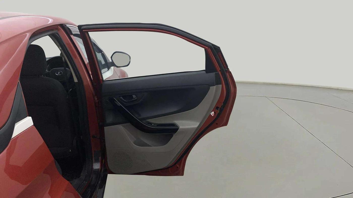 2018 Tata NEXON XM PETROL, Petrol, Manual, 41,410 km, RHS Rear Door