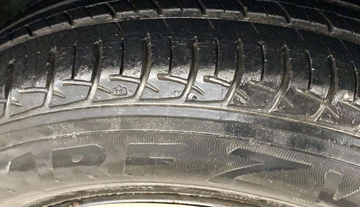 2019 Maruti Baleno DELTA PETROL 1.2, Petrol, Manual, 27,602 km, Right Front Tyre Tread