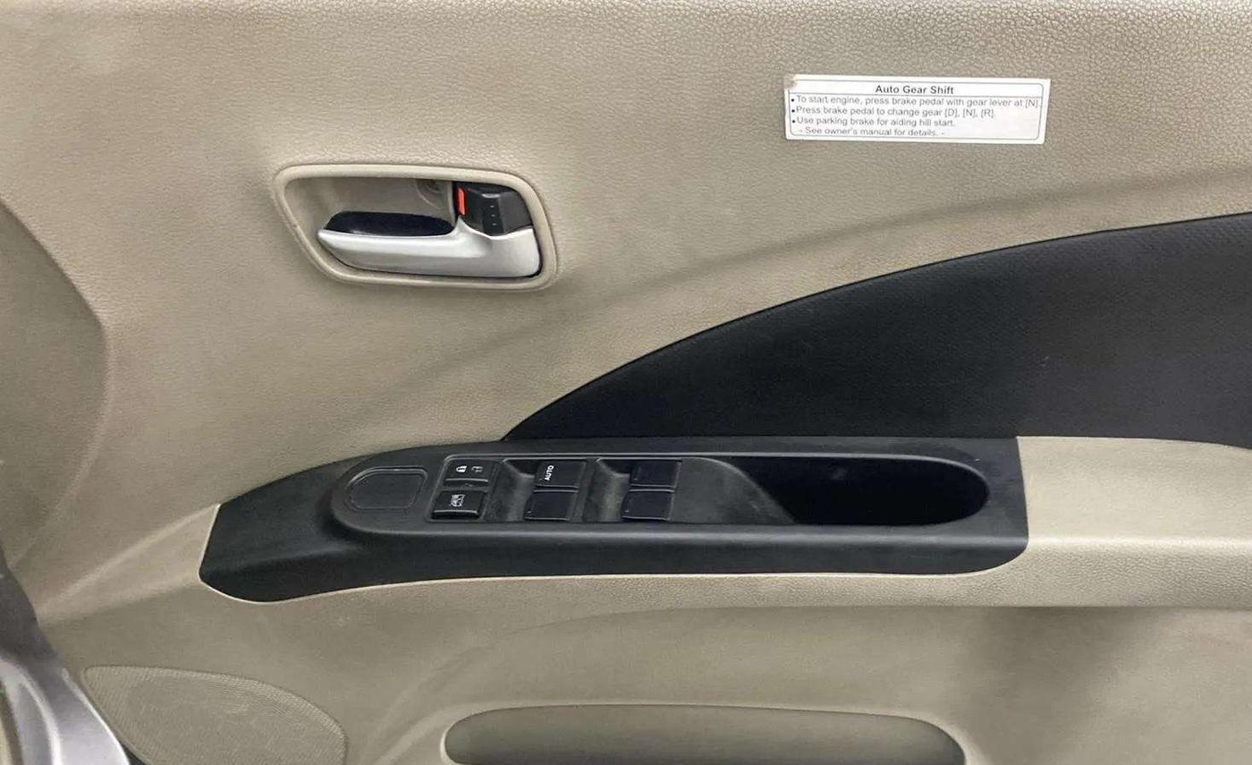 2016 Maruti Celerio VXI AMT, Petrol, Automatic, 64,321 km, Driver Side Door Panels Control
