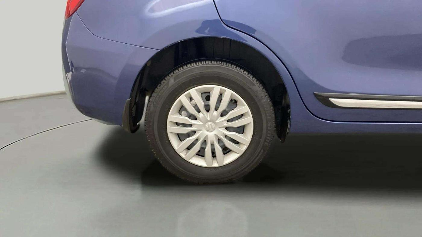 2017 Maruti Dzire VXI, Petrol, Manual, 41,307 km, Right Rear Wheel