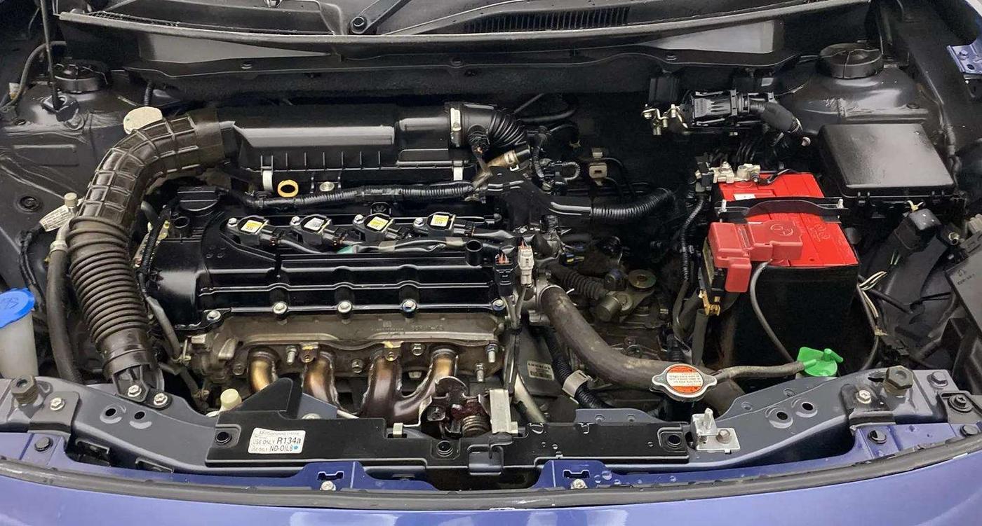 2017 Maruti Dzire VXI, Petrol, Manual, 41,307 km, Engine View