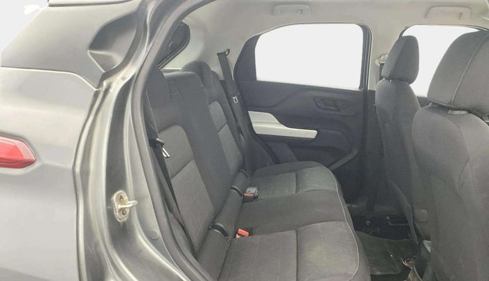 2022 Tata PUNCH ACCOMPLISHED MT, Petrol, Manual, 38,382 km, Right Side Rear Door Cabin