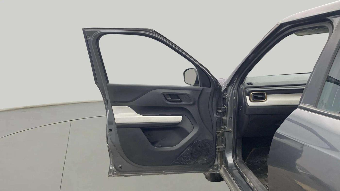 2022 Tata PUNCH ACCOMPLISHED MT, Petrol, Manual, 38,456 km, LHS Front Door