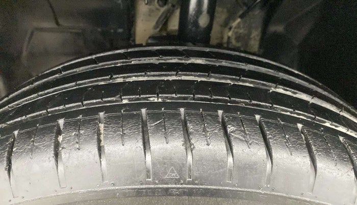 2022 Tata PUNCH ACCOMPLISHED MT, Petrol, Manual, 38,382 km, Left Front Tyre Tread