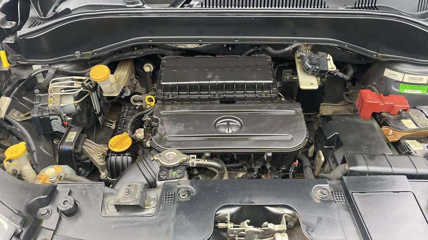 2022 Tata PUNCH ACCOMPLISHED MT, Petrol, Manual, 38,456 km, Engine View