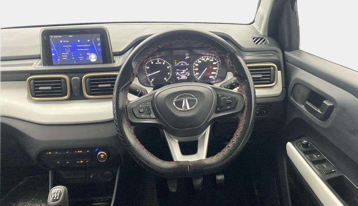 2022 Tata PUNCH ACCOMPLISHED MT, Petrol, Manual, 38,382 km, Steering Wheel Close Up