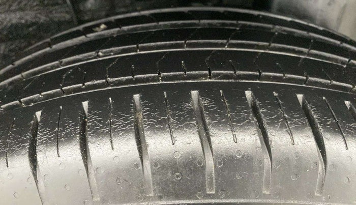 2022 Tata PUNCH ACCOMPLISHED MT, Petrol, Manual, 38,382 km, Left Rear Tyre Tread