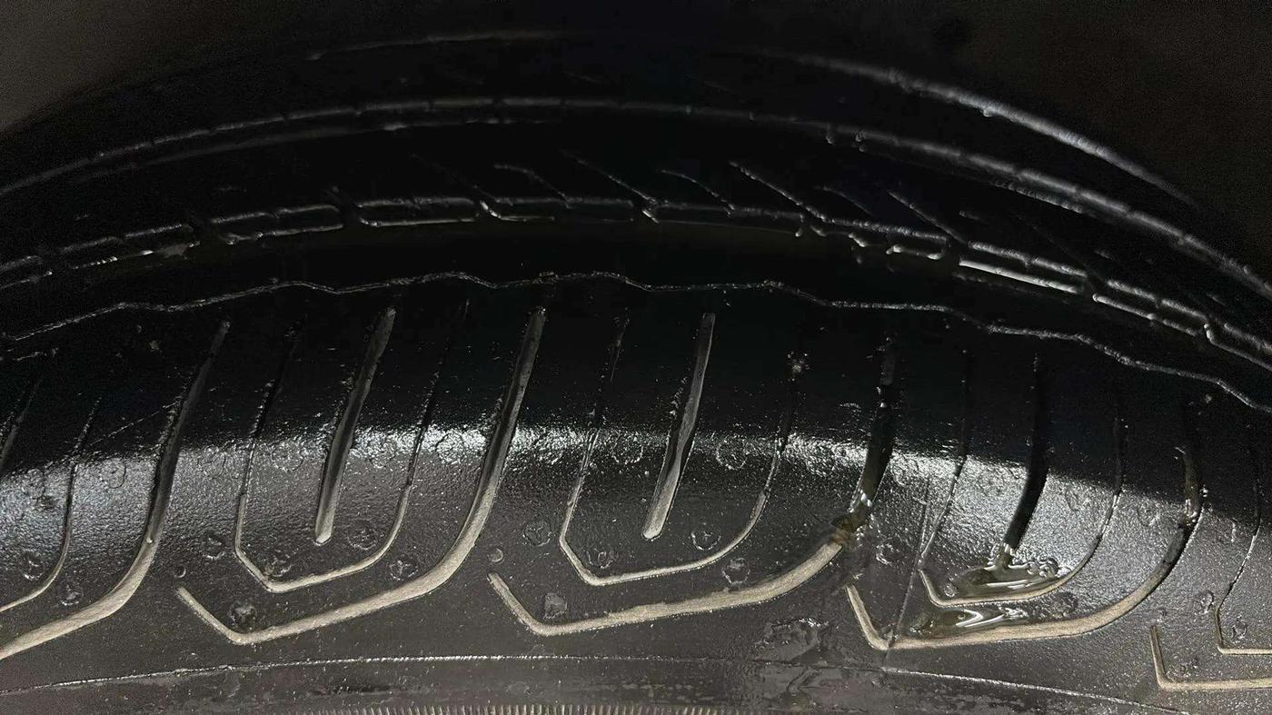 2016 Honda Jazz 1.2L I-VTEC S AT, Petrol, Automatic, 72,211 km, Left Front Tyre Tread