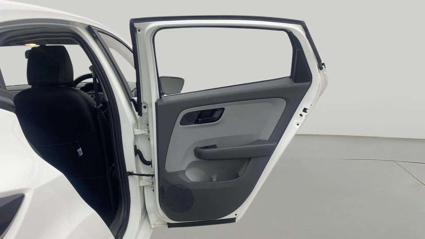 2021 Tata ALTROZ XM PETROL, Petrol, Manual, 49,460 km, RHS Rear Door