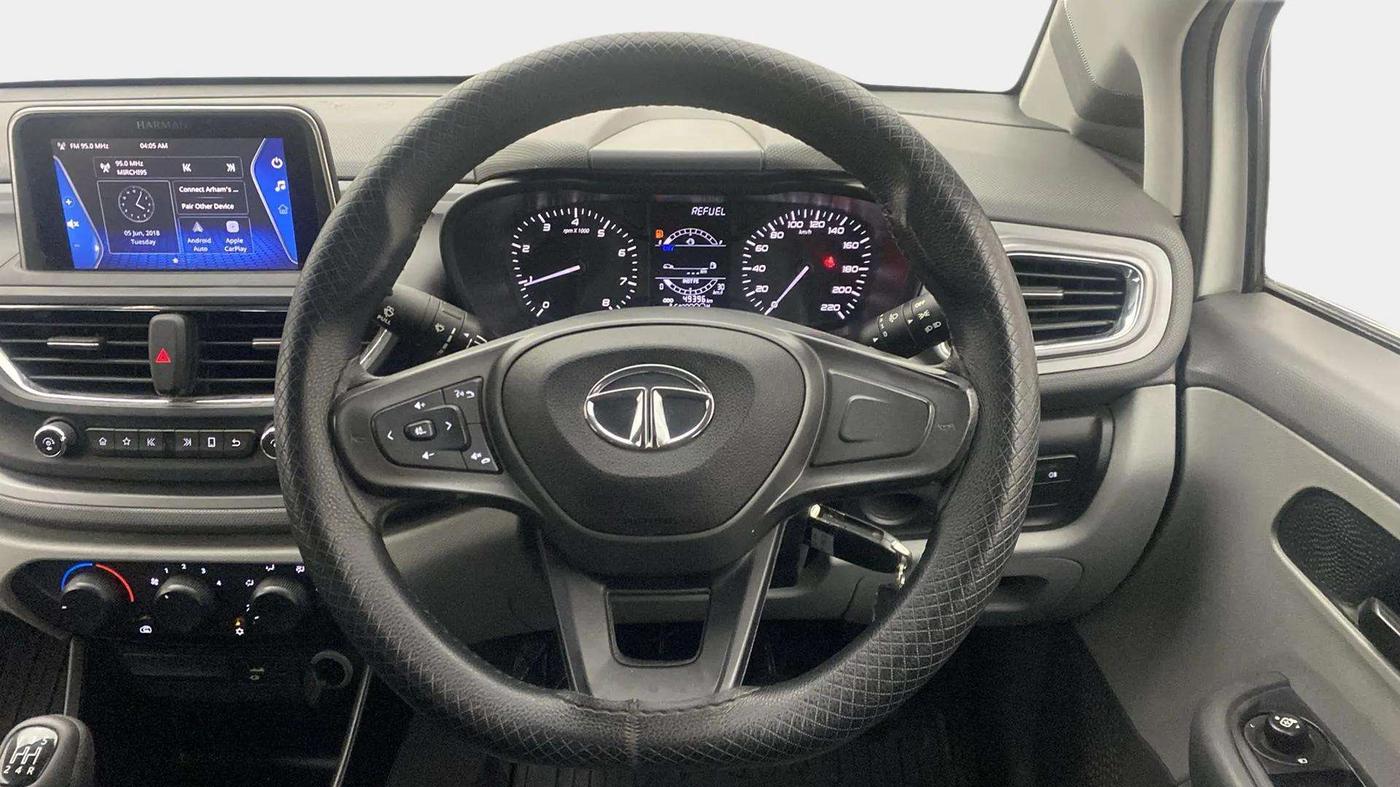 2021 Tata ALTROZ XM PETROL, Petrol, Manual, 49,460 km, Steering Wheel Close Up