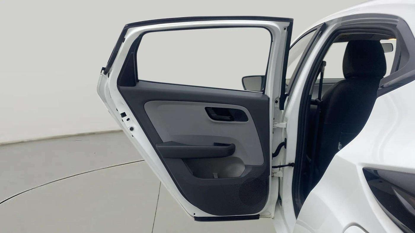 2021 Tata ALTROZ XM PETROL, Petrol, Manual, 49,460 km, LHS Rear Door