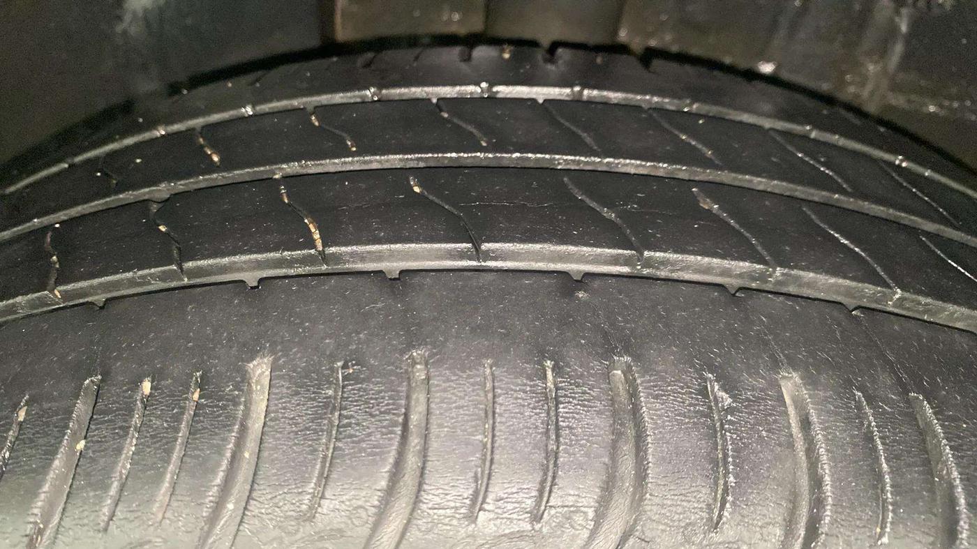 2021 Tata ALTROZ XM PETROL, Petrol, Manual, 49,460 km, Right Rear Tyre Tread