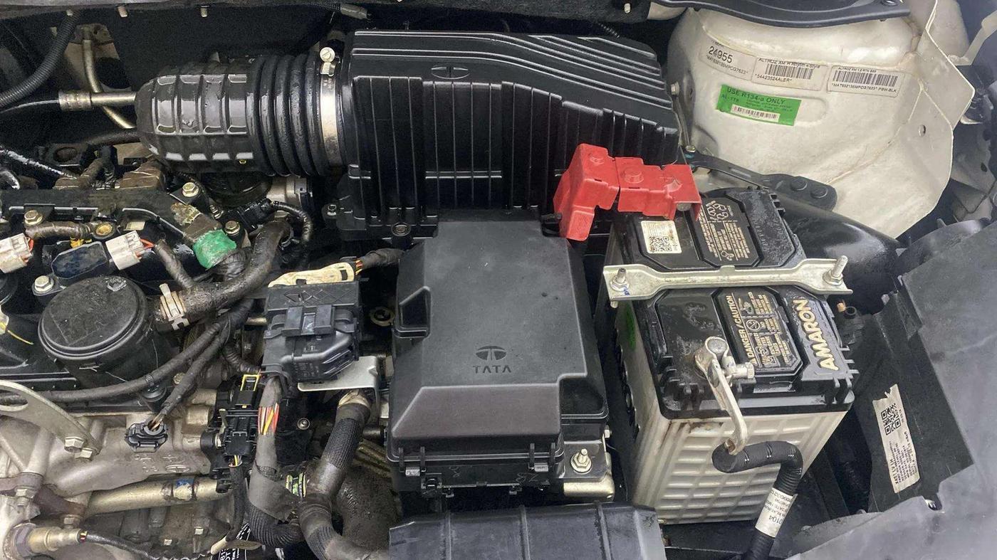 2021 Tata ALTROZ XM PETROL, Petrol, Manual, 49,460 km, Engine View - Left