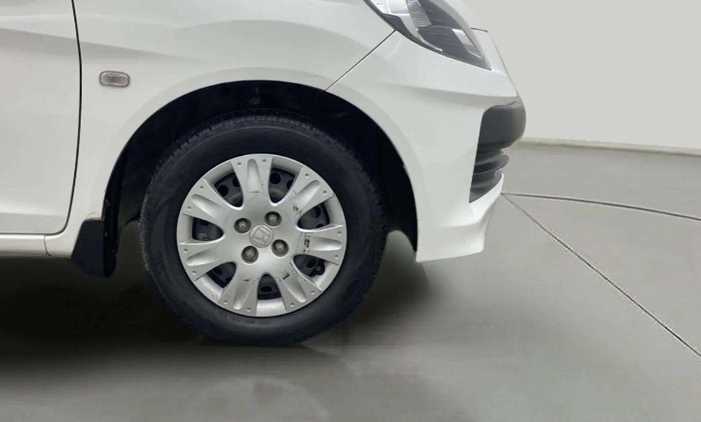 2014 Honda Brio S MT, Petrol, Manual, 29,233 km, Right Front Wheel