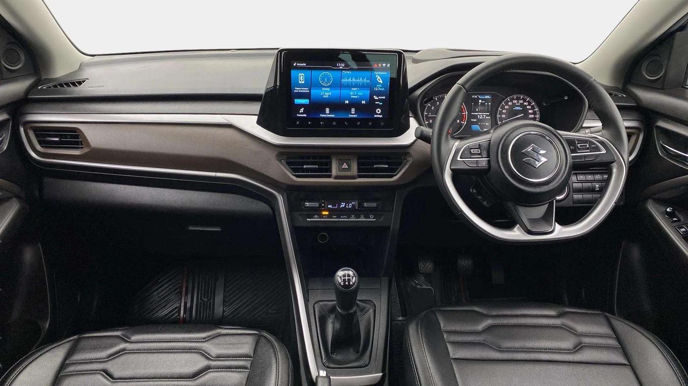 2024 Maruti BREZZA ZXI + SMART HYBRID, Petrol, Manual, 20,132 km, Dashboard