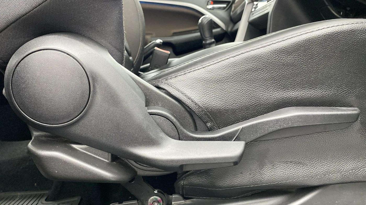 2024 Maruti BREZZA ZXI + SMART HYBRID, Petrol, Manual, 20,132 km, Driver Side Adjustment Panel