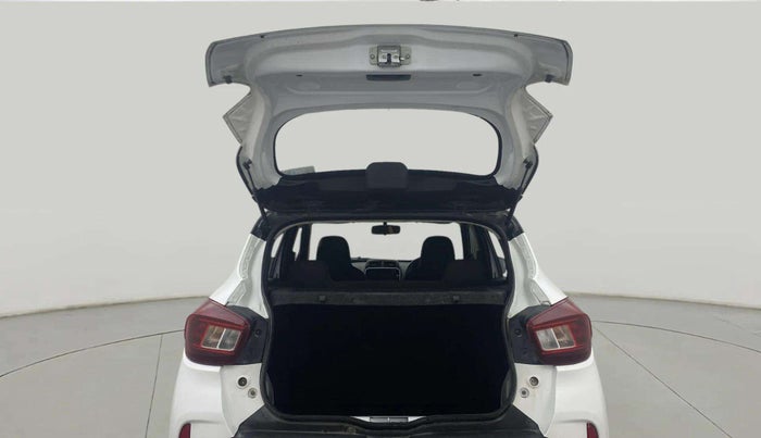 2022 Renault Kwid CLIMBER 1.0 AMT Dual Tone , Petrol, Automatic, 32,965 km, Boot Door Open