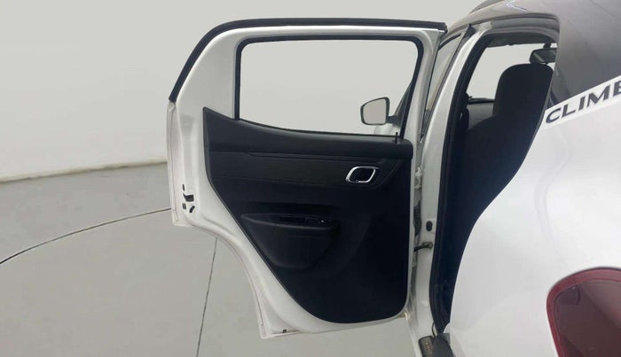 2022 Renault Kwid CLIMBER 1.0 AMT Dual Tone , Petrol, Automatic, 32,965 km, LHS Rear Door