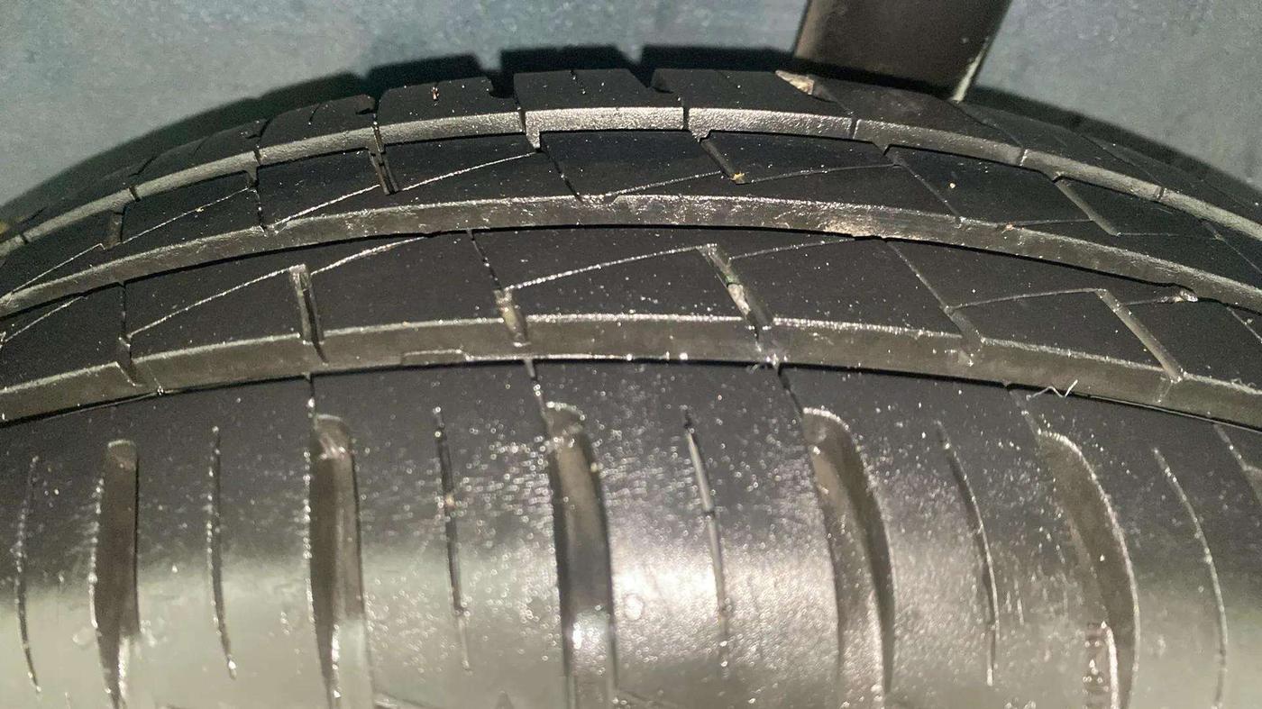 2023 Renault Kwid RXT 1.0, Petrol, Manual, 7,338 km, Left Rear Tyre Tread