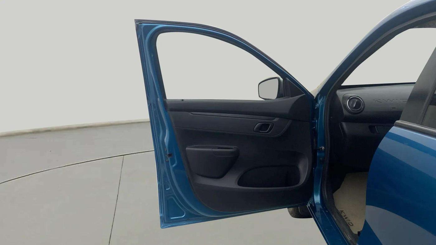 2023 Renault Kwid RXT 1.0, Petrol, Manual, 7,338 km, LHS Front Door