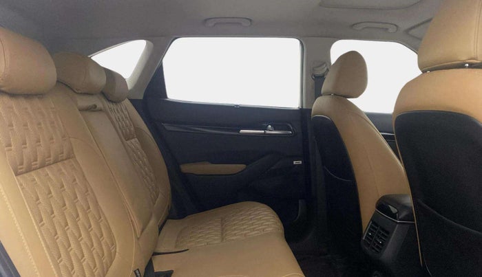 2022 KIA SELTOS HTX PLUS 1.5 DIESEL, Diesel, Manual, 78,339 km, Right Side Rear Door Cabin