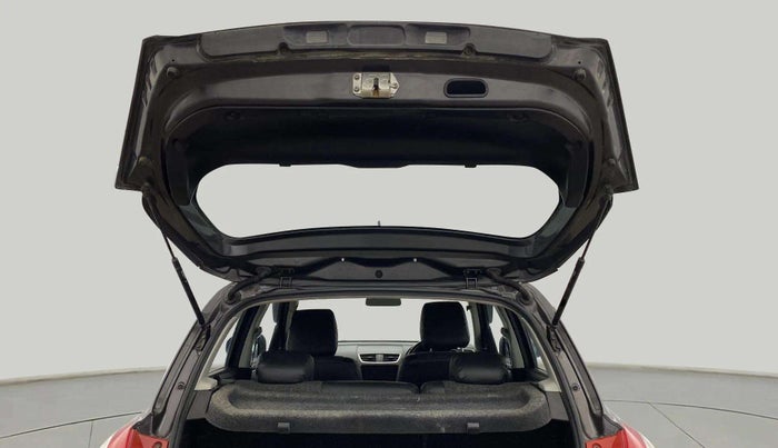 2015 Maruti Swift LXI (O), CNG, Manual, 89,496 km, Boot Door Open