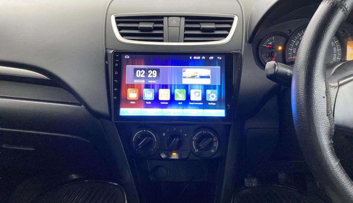 2015 Maruti Swift LXI (O), CNG, Manual, 89,496 km, Air Conditioner